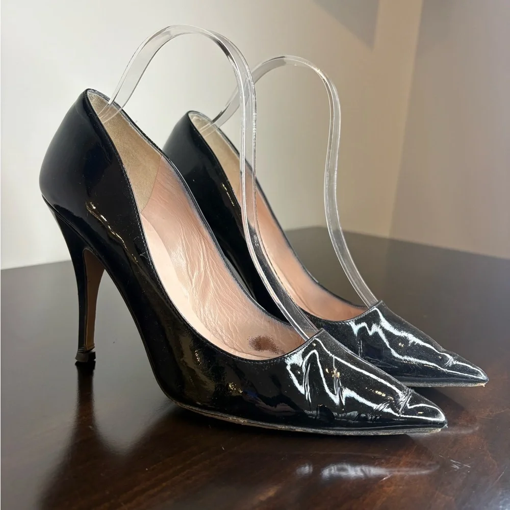 Kate Spade New York Black Patent Leather Pointed Toe Pumps - Size 7.5B